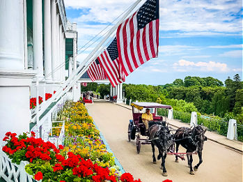 Mackinac Island-Grand Hotel with horse and carriage
